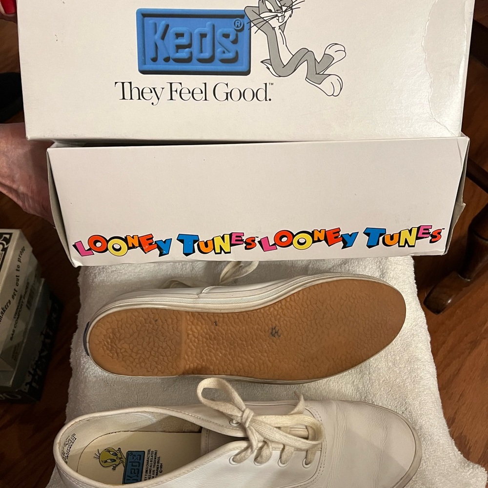 Women’s Keds White Leather Looney Tunes Sneakers with Multicolor Box